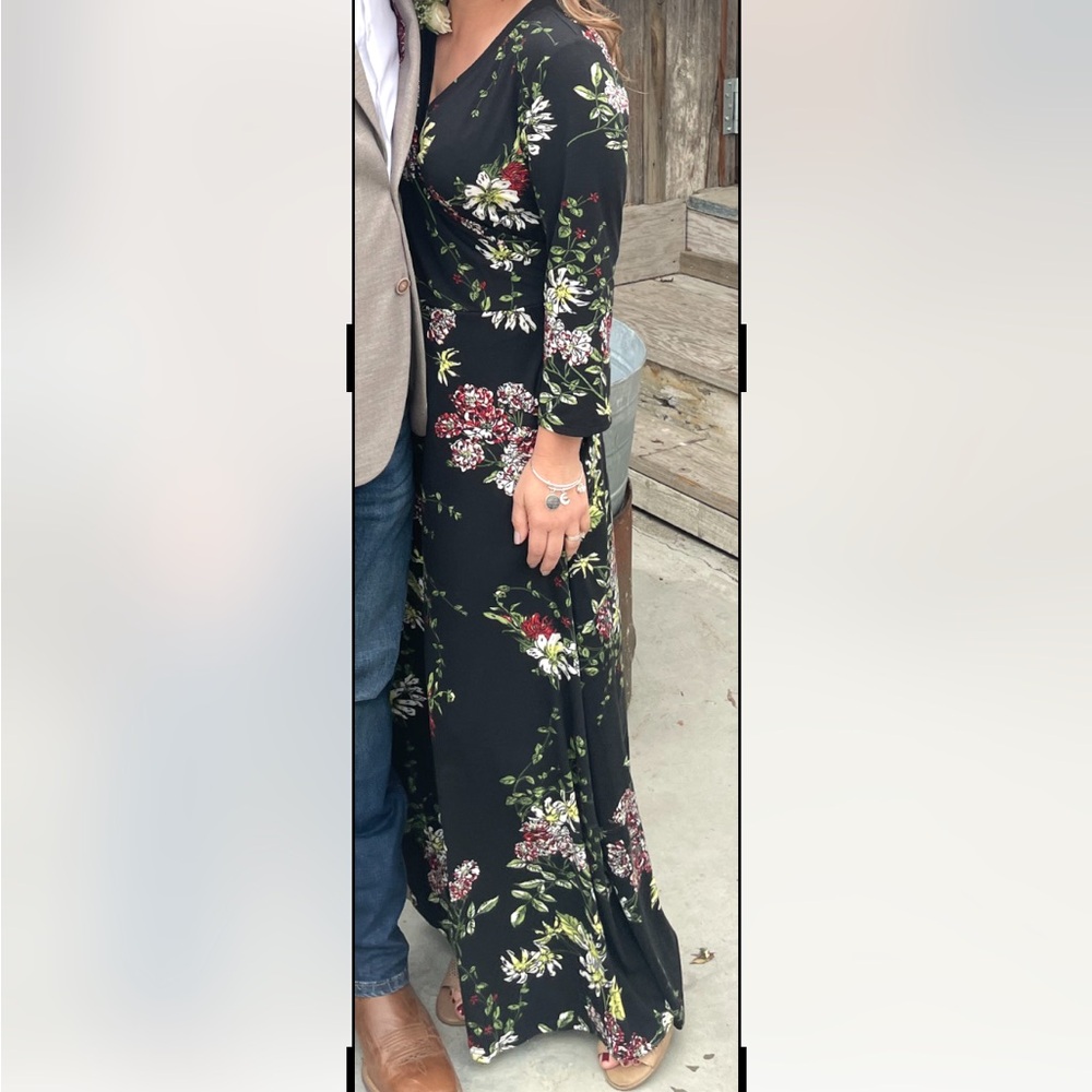 Amazon Women's Long Sleeve Floral Dress - Black and Green